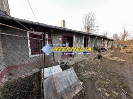 okazie-1242-mp-teren-intravilan-imprejmuit-la-asfalt-cu-toate-utilitatile-bransamente-casa-anexe-vechi-25