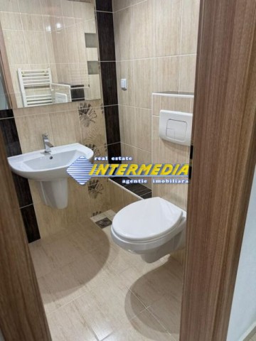 apartament-2-camere-decomandat-de-vanzare-in-zona-cetate-4