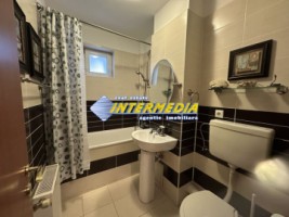 de-inchiriat-apartament-2-camere-mare-bloc-nou-dresing-camara-centru-ultracentral-2