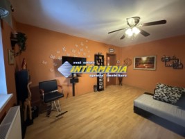 de-inchiriat-apartament-2-camere-mare-bloc-nou-dresing-camara-centru-ultracentral-26