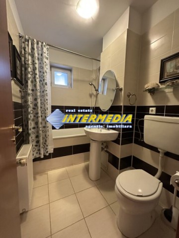 de-inchiriat-apartament-2-camere-mare-bloc-nou-dresing-camara-centru-ultracentral-24