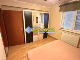 de-inchiriat-apartament-2-camere-mare-bloc-nou-dresing-camara-centru-ultracentral-37