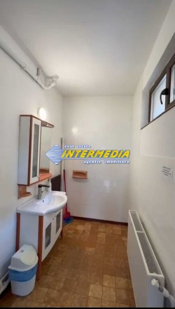 inchiriez-spatiu-comercial-birouri-300-mp-in-cetate-finisat-9