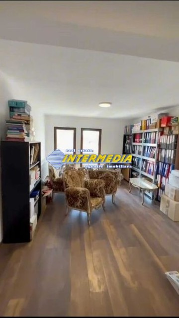 inchiriez-spatiu-comercial-birouri-300-mp-in-cetate-finisat-5