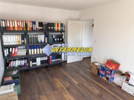 inchiriez-spatiu-comercial-birouri-300-mp-in-cetate-finisat-15