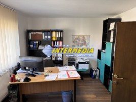 inchiriez-spatiu-comercial-birouri-300-mp-in-cetate-finisat-19