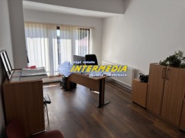 inchiriez-spatiu-comercial-birouri-300-mp-in-cetate-finisat-24