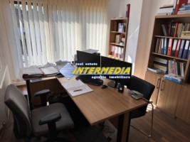 inchiriez-spatiu-comercial-birouri-300-mp-in-cetate-finisat-26