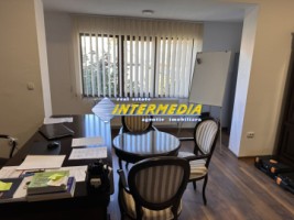 inchiriez-spatiu-comercial-birouri-300-mp-in-cetate-finisat-30