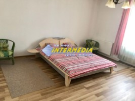 inchiriere-apartament-la-vila-2-camere-spatios-centru-pretabil-birou-cabinete