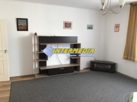 inchiriere-apartament-la-vila-2-camere-spatios-centru-pretabil-birou-cabinete-3