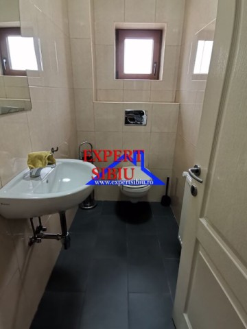 inchiriez-casa-individuala-4-camererenovatacu-garajzona-selimbar-5