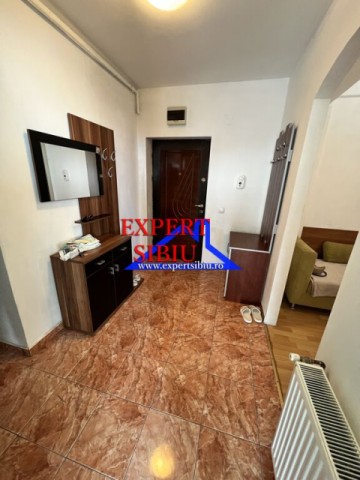 inchiriez-apartament-1-camera-spatios-zona-terezian-6