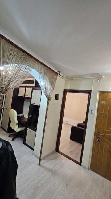 enachita-vacarescu-2-camere-decomandat-la-350-euroluna-9