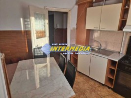 de-vanzare-apartament-2-camere-decomandat-cetate-etaj-intermediar-5