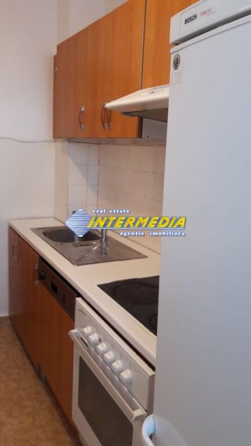 apartament-3-camere-de-inchiriat-in-alba-iuia-cetate-4