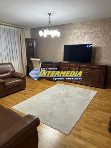 apartament-cu-3-camere-bloc-nou-scara-interioara-curte-parcari-si-garaj-2