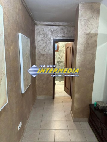 apartament-cu-3-camere-bloc-nou-scara-interioara-curte-parcari-si-garaj-3