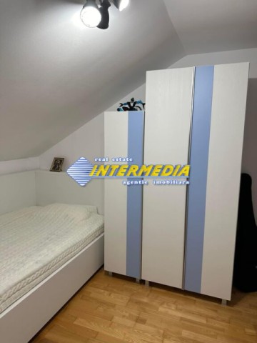 apartament-cu-3-camere-bloc-nou-scara-interioara-curte-parcari-si-garaj-14