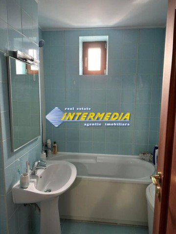 apartament-cu-3-camere-bloc-nou-scara-interioara-curte-parcari-si-garaj-21