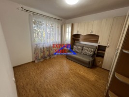 inchiriez-apartament-3-camererecent-renovatzona-turnisor-7