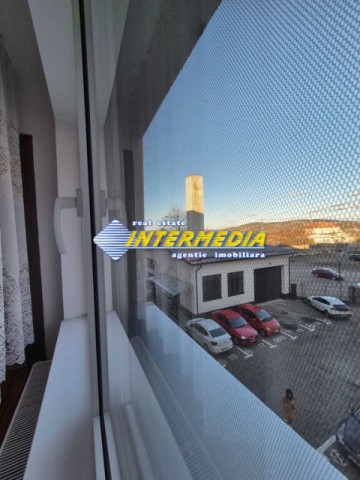 inchiriez-garsoniera-langa-carolina-mall-5