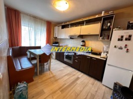 casa-in-centru-finisata-mobilata-utilata-complet-1