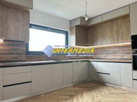 okazie-casa-noua-p1-cu-550-mp-teren-3-bai-4-dormitoare-garaj-finisata-interior-si-mobila-bucatarie-in-ighiu-24