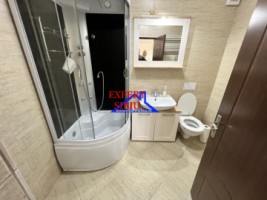 inchiriez-apartament-2-camererenovat-cu-gradinazona-calea-cisnadiei-8