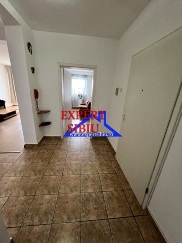 inchiriez-apartament-3-camererenovatzona-calea-poplacii-11