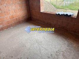 okazie-casa-noua-pe-un-nivel-la-rosu-cu-4-camere-380-mp-teren-si-toate-utilitatile-11