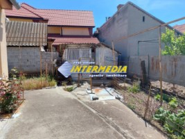 casa-de-vanzare-in-centru-pozitie-buna-9