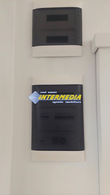 casa-cu-5-camere-1514-mp-teren-centru-sebes-9