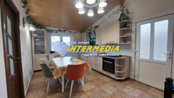 casa-cu-5-camere-1514-mp-teren-centru-sebes-5