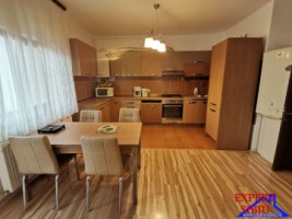 inchiriez-apartament-3-camere-recent-renovat-zona-strand-3