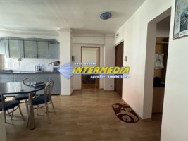 vanzare-apartament-3-camere-decomandat-2-bai-balcon-mare-parcare-zona-termopane-izolat-exterior-finisat-si-mobilat-7