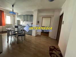 vanzare-apartament-3-camere-decomandat-2-bai-balcon-mare-parcare-zona-termopane-izolat-exterior-finisat-si-mobilat-22