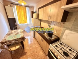 inchiriere-apartament-2-camere-50-mp-bucatarie-mare-alba-iulia-zona-cetate-closca-7