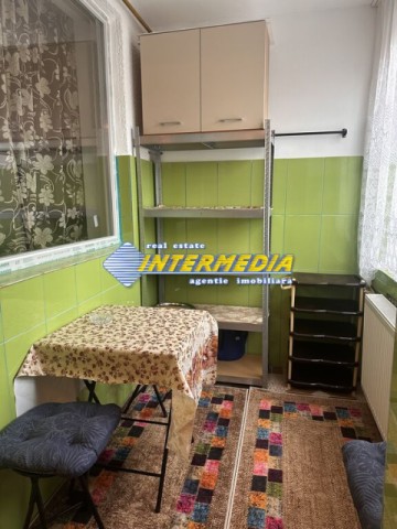 garsoniera-de-inchiriat-in-centru-alba-iulia-mobilata-3