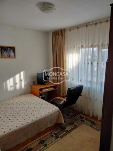 apartament-3-camere-decomandat-bulevard-zona-carrefour-4