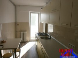 inchiriez-apartament-3-camere-decomandatrenovatzona-mihai-viteazul