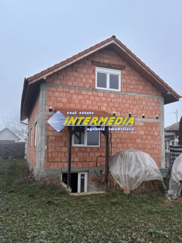 casa-noua-la-rosu-teren-1000-mp-toate-utilitatile-cu-pivnita-4