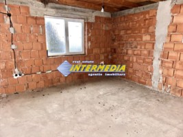 casa-noua-la-rosu-teren-1000-mp-toate-utilitatile-cu-pivnita-2