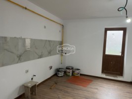 casa-pm-zona-registrul-comertului-curte-proprie-35-mp-1