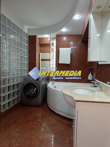 ultracentral-apartament-2-camere-72-mp-etaj-310-lift-mobilat-utilat-complet-centru-langa-scoli-supermarket-primarie-8