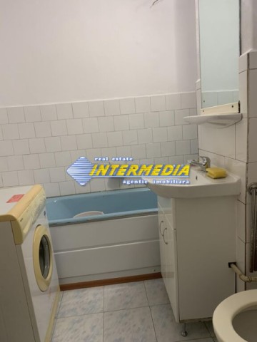 3-camere-decomandat-in-cetate-mobilat-si-utilat-de-inchiriat-12