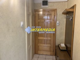 3-camere-decomandat-in-cetate-mobilat-si-utilat-de-inchiriat-18