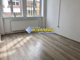 spatiu-de-inchiriat-in-centru-finante-finisat-complet-9