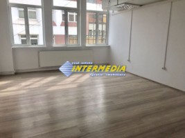 spatiu-de-inchiriat-in-centru-finante-finisat-complet-10