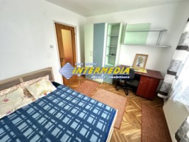 apartament-cu-3-camere-decomandat-de-inchiriat-in-cetate-zona-closca-alba-iulia-3